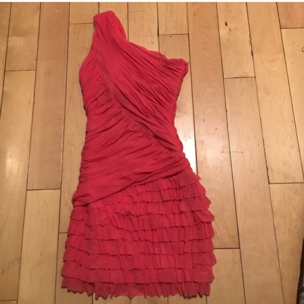 💃 Bebe coral dress ! Worn once 💕